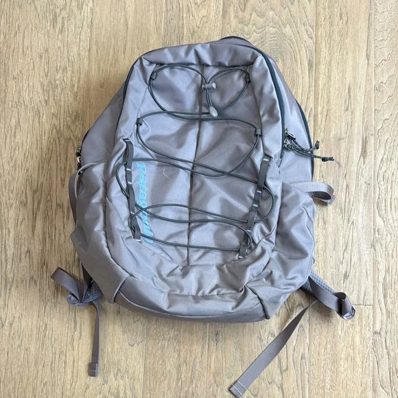 does the patagonia 55l duffel work as a carry-on DOES PATAGONIAS BLACK HOLE 55L STILL WORK AS A CARRY-ON BAG IN THE US?  (DELTA AIRLINES EXPERIENCE)